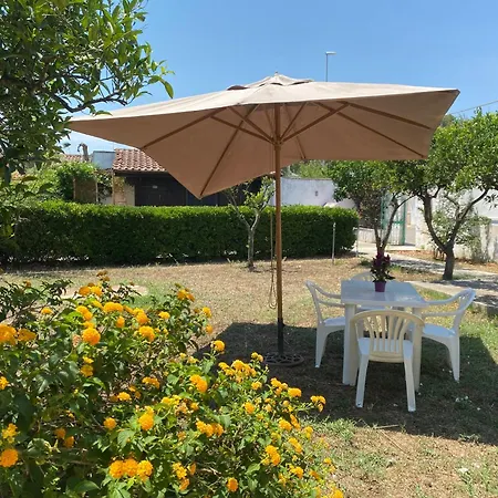 A Casa Di Alfredo Depandance In Willa Lecce